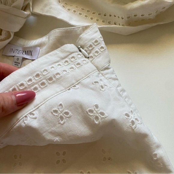 Intermix eyelet Magda ruffled top and short set size 0 100% cotton cream/white - Picture 7 of 12